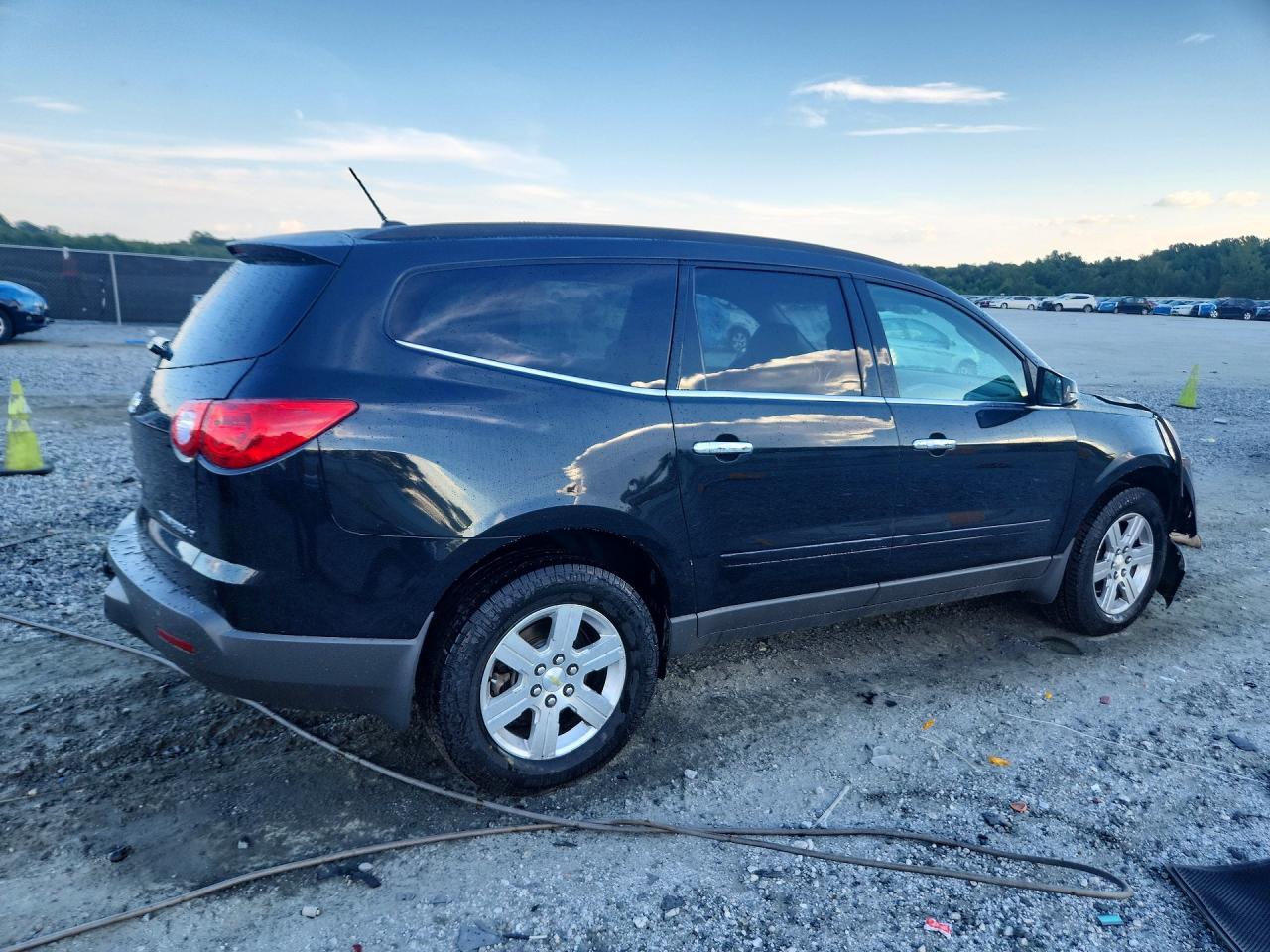 2012 CHEVROLET TRAVERSE LT — Фото 3 из 13