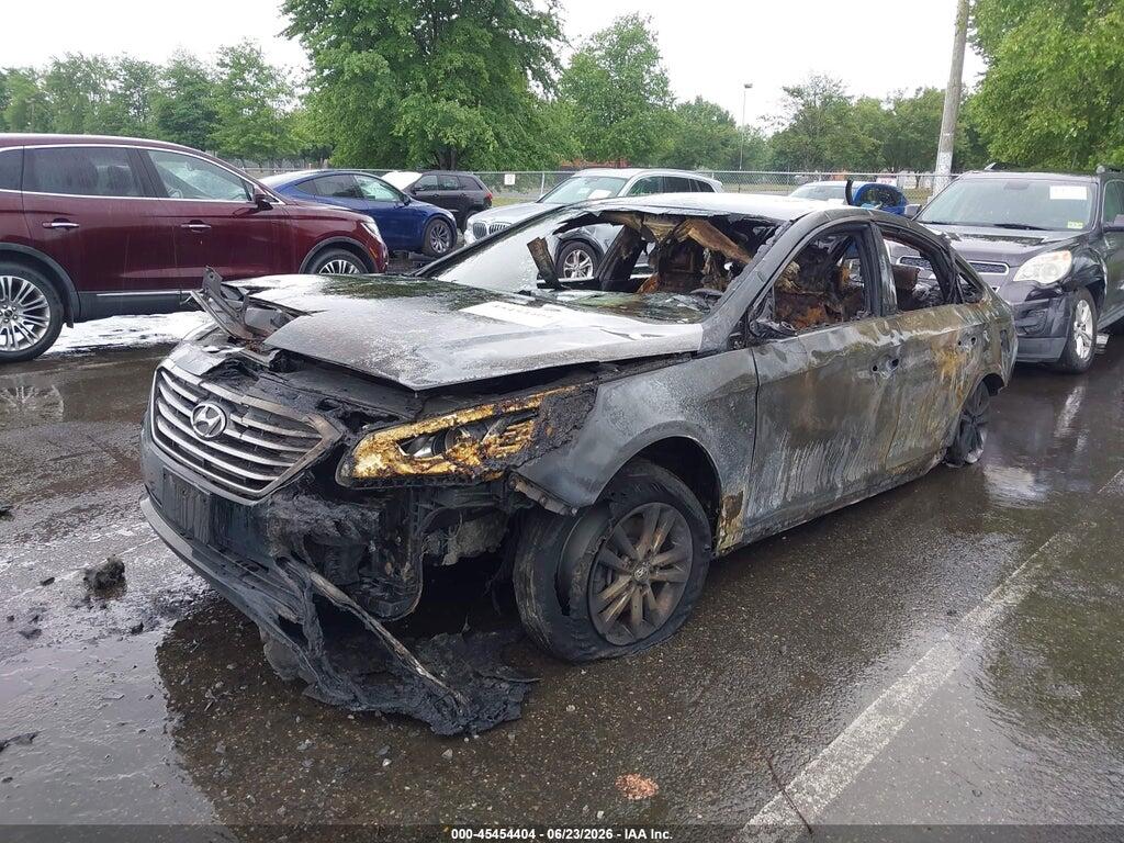 5NPE24AFXGH357693 2016 HYUNDAI SONATA photo no. 2
