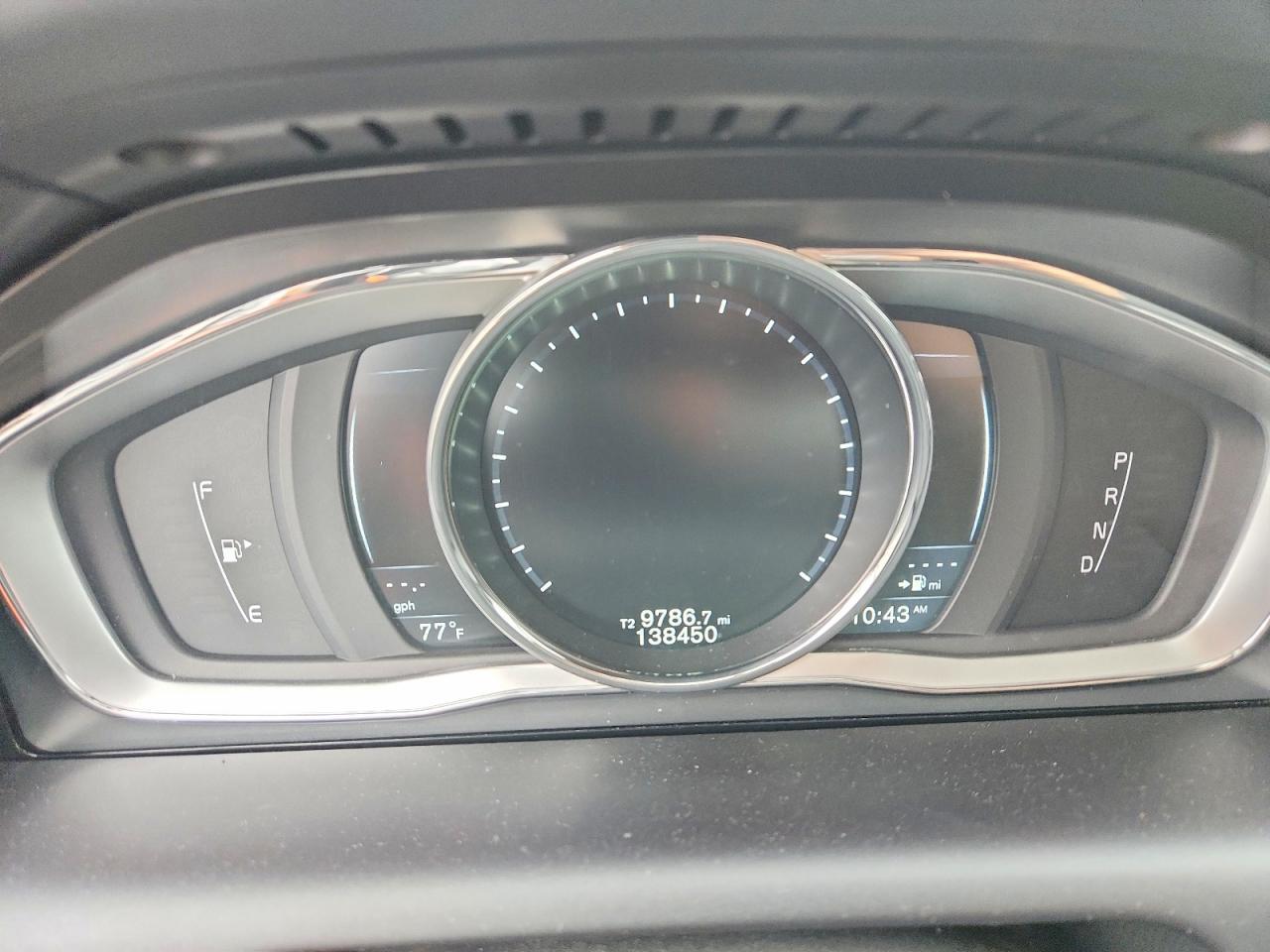 2015 VOLVO XC60 T6 PREMIER — Фото 9 из 12
