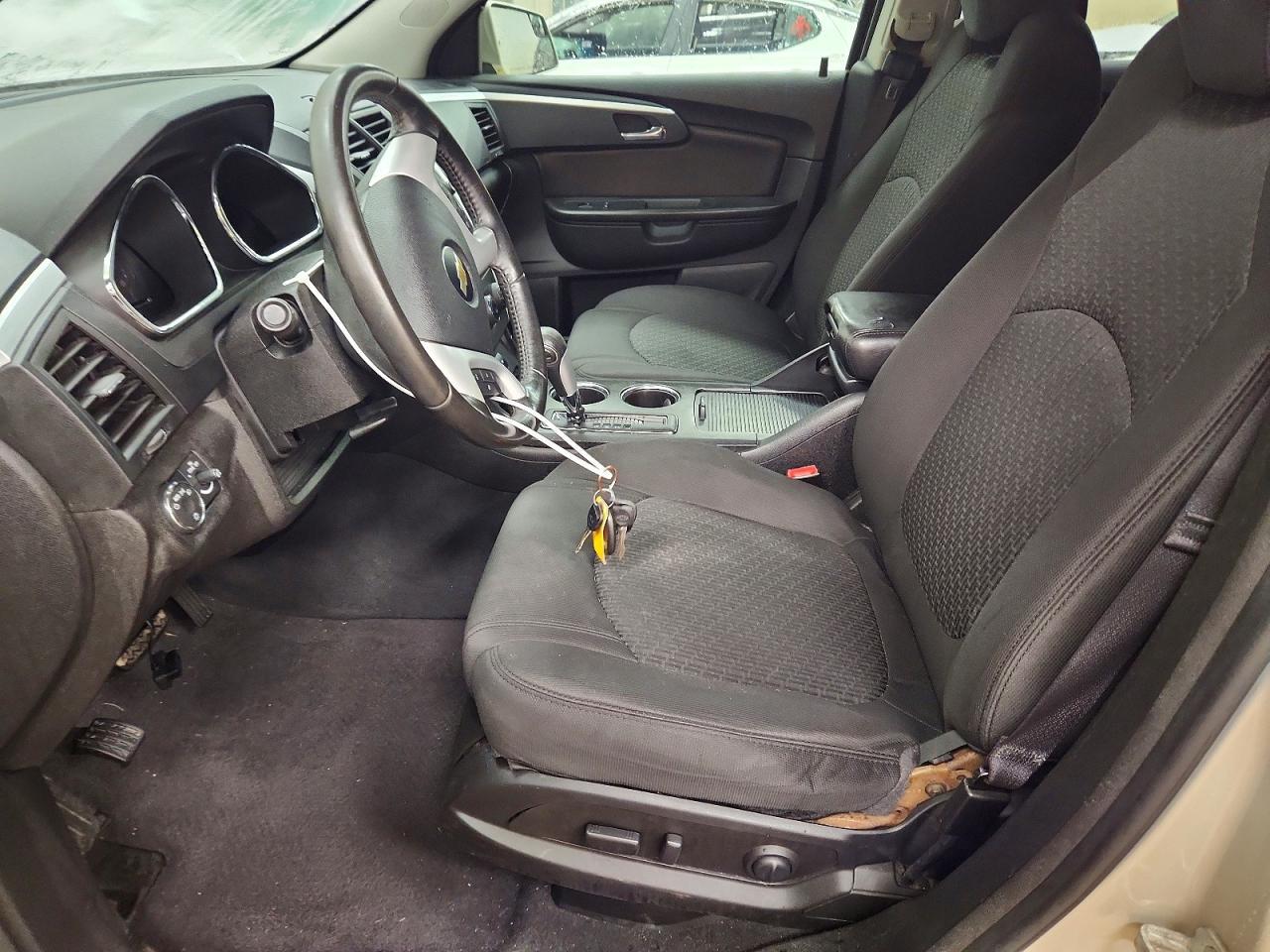 2011 CHEVROLET TRAVERSE LT — Фото 7 из 14
