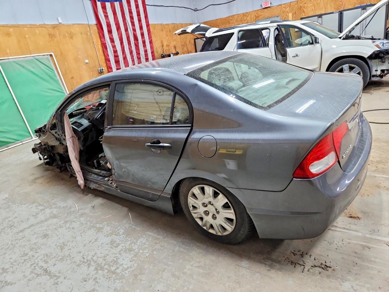 2010 HONDA CIVIC VP — Фото 2 из 12