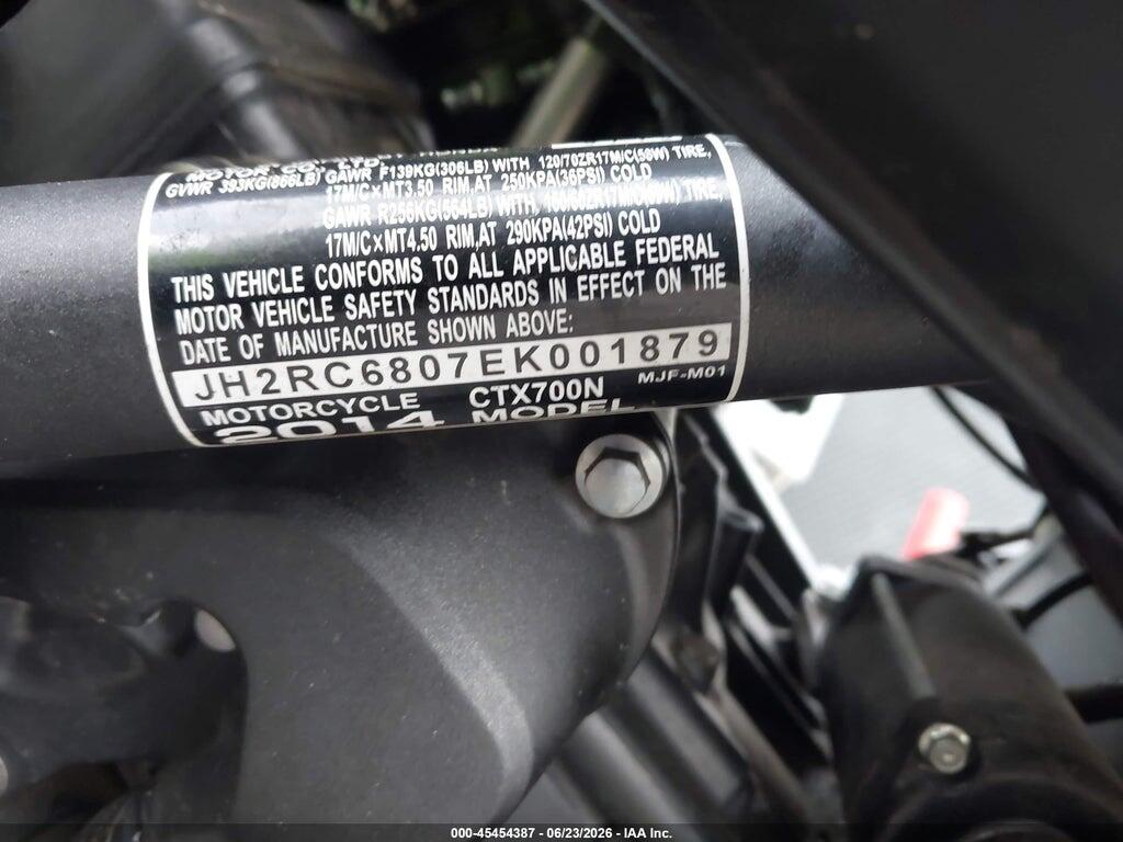 JH2RC6807EK001879 2014 HONDA CTX700 photo no. 10