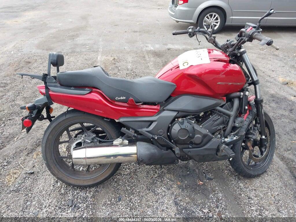 JH2RC6807EK001879 2014 HONDA CTX700 photo no. 12