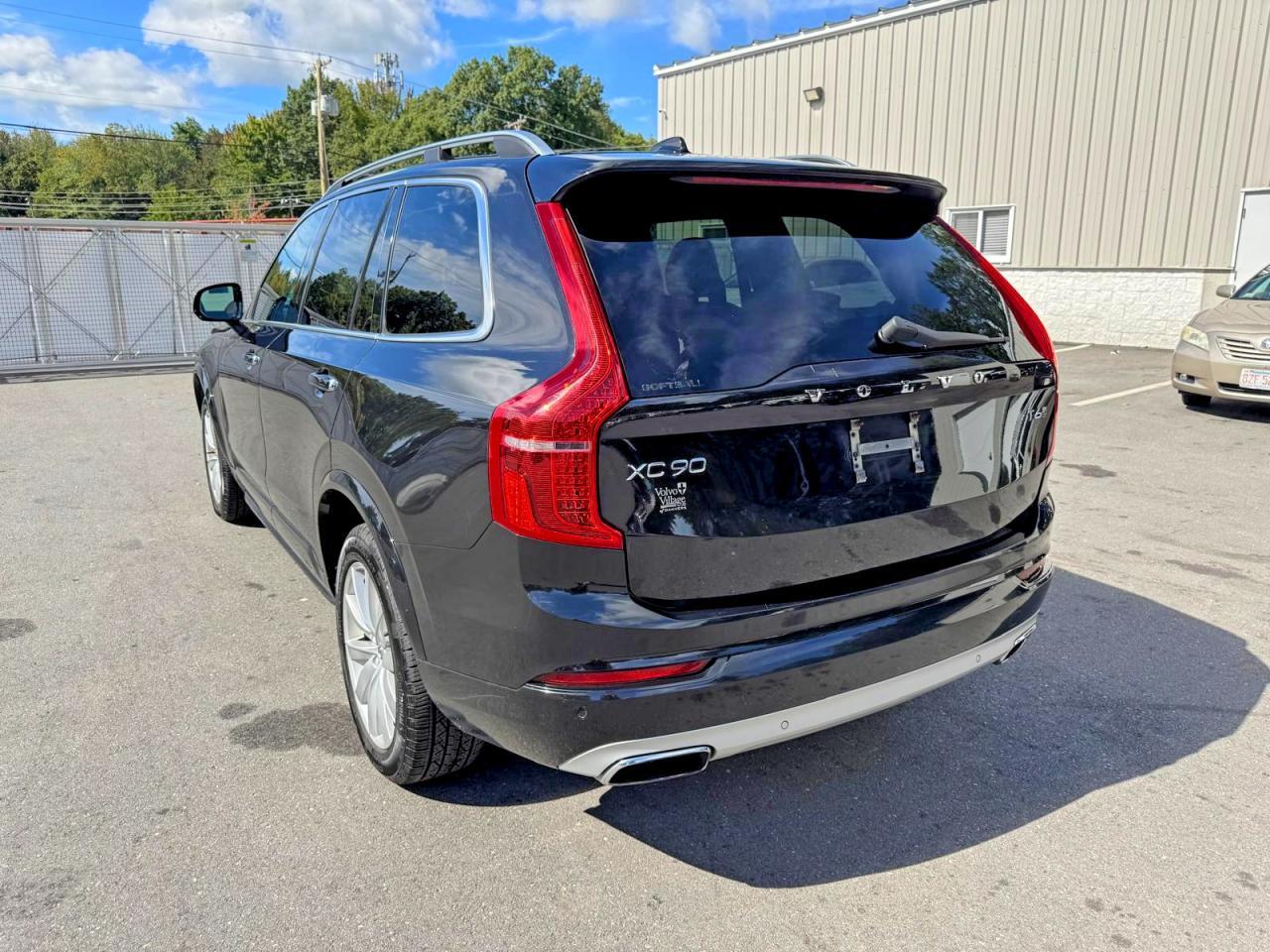 2016 VOLVO XC90 T6 — Фото 2 из 11
