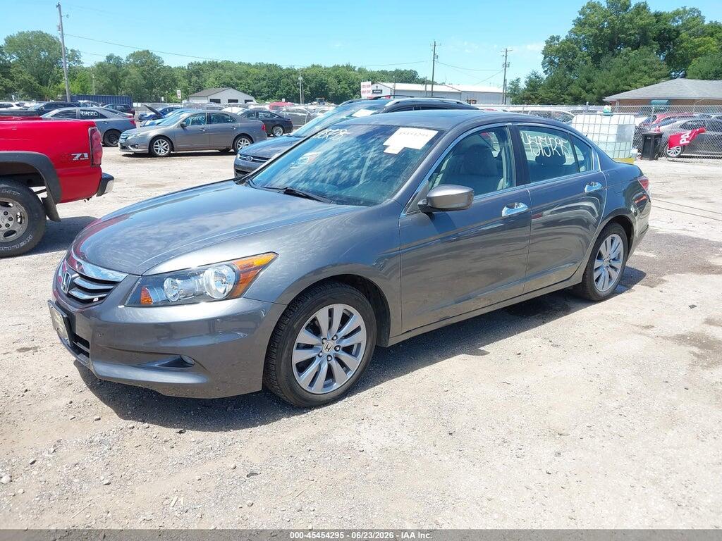 1HGCP3F86BA004334 2011 HONDA ACCORD photo no. 2