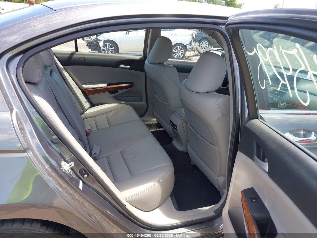 1HGCP3F86BA004334 2011 HONDA ACCORD photo no. 8