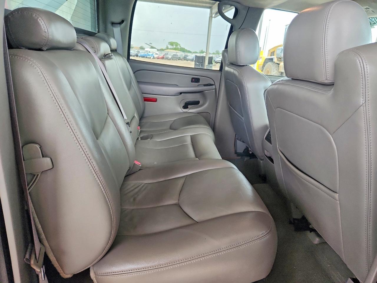 2005 CHEVROLET AVALANCHE C1500 — Фото 11 из 13