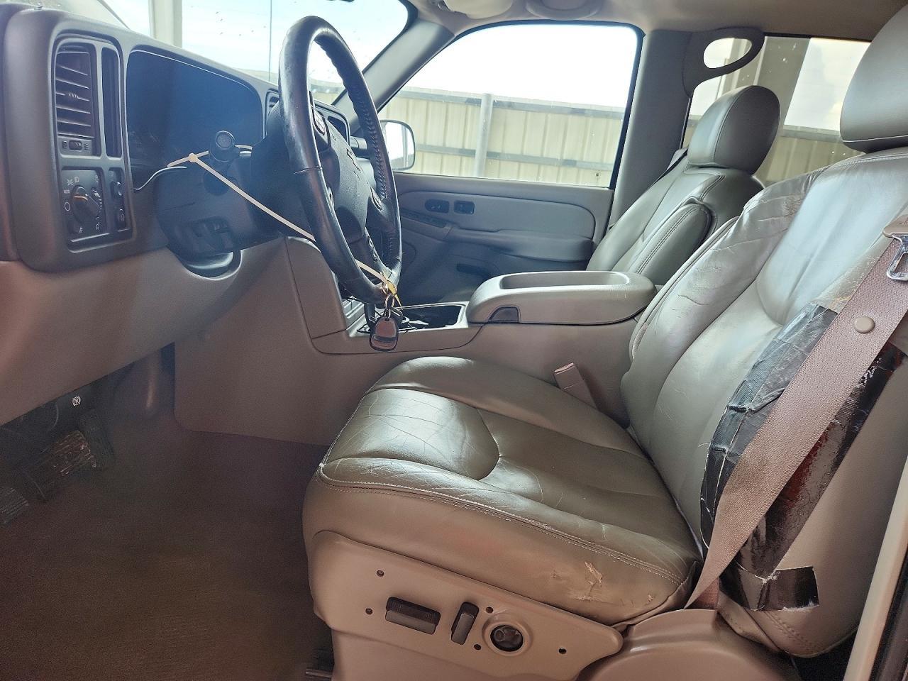 2005 CHEVROLET AVALANCHE C1500 — Фото 7 из 13
