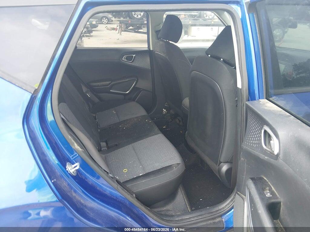 KNDJ63AU2M7748848 2021 KIA SOUL photo no. 8