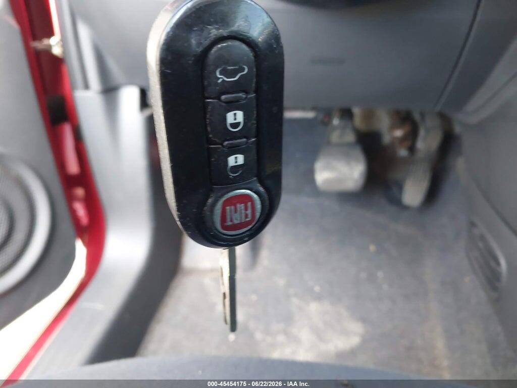 3C3CFFAR5FT520111 2015 FIAT 500 photo no. 11
