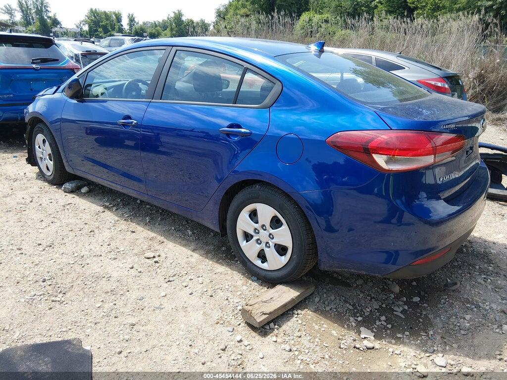 3KPFK4A71HE048424 2017 KIA FORTE photo no. 3