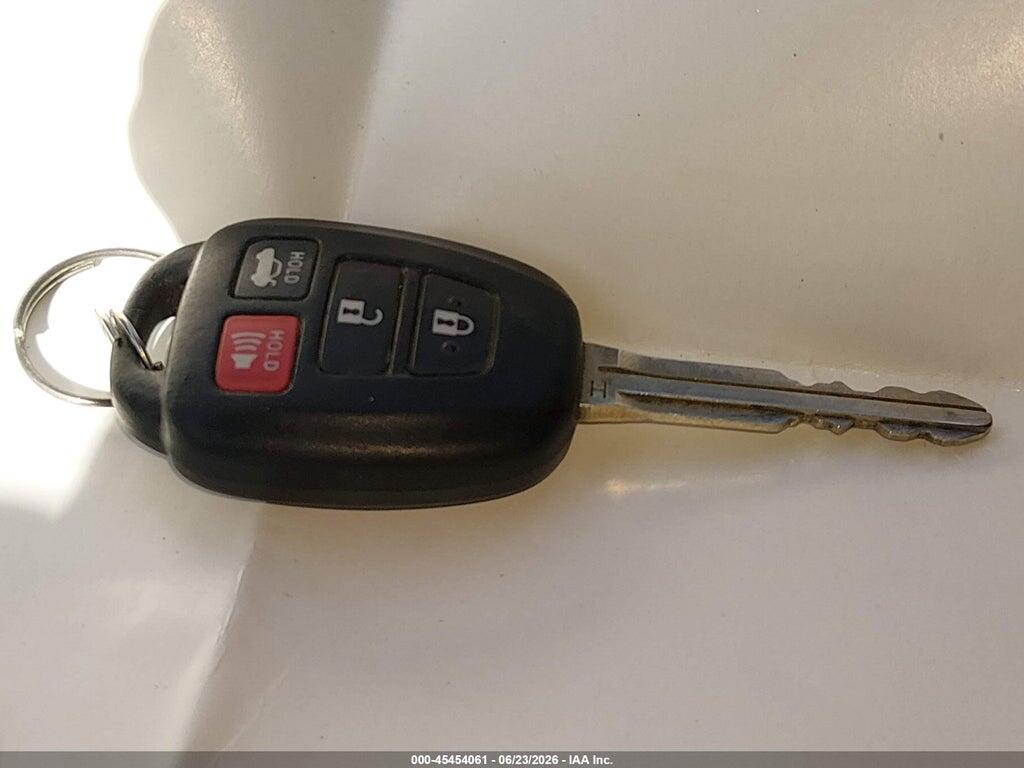 2T1BURHE6EC147454 2014 TOYOTA COROLLA photo no. 11