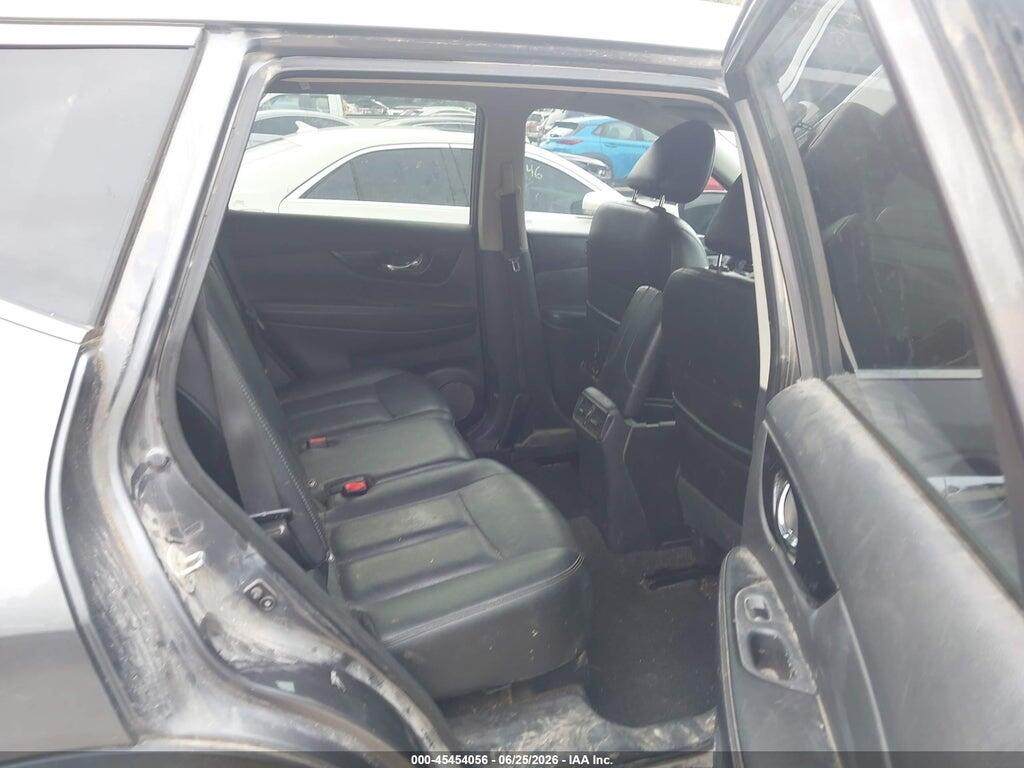 5N1AT2MV0HC869748 2017 NISSAN ROGUE photo no. 8