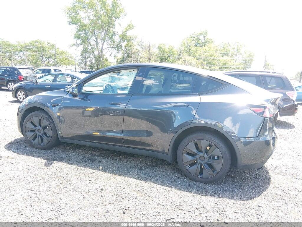 7SAYGDEE5RF170365 2024 TESLA MODEL Y photo no. 12