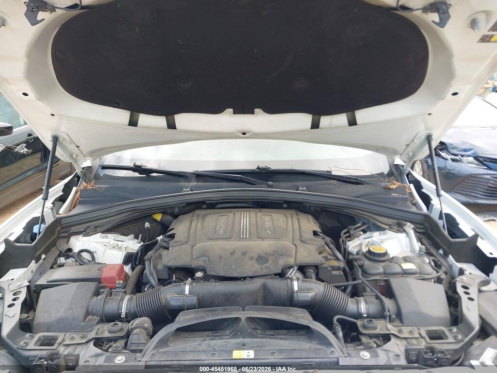 SADCJ2BV4HA494971 2017 JAGUAR F-PACE photo no. 10