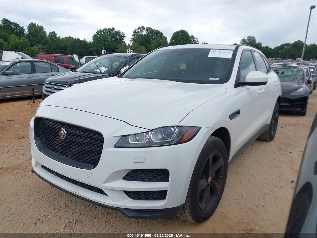 SADCJ2BV4HA494971 2017 JAGUAR F-PACE photo no. 2