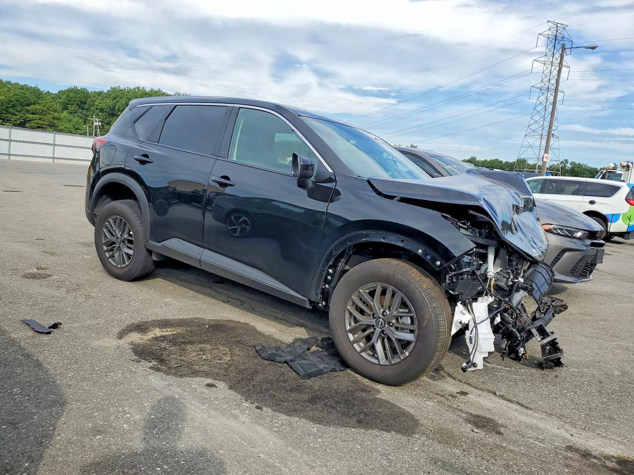 2026 NISSAN ROGUE SV — Фото 4 из 14