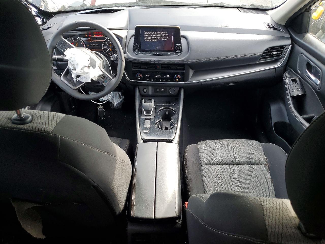 2026 NISSAN ROGUE SV — Фото 8 из 14