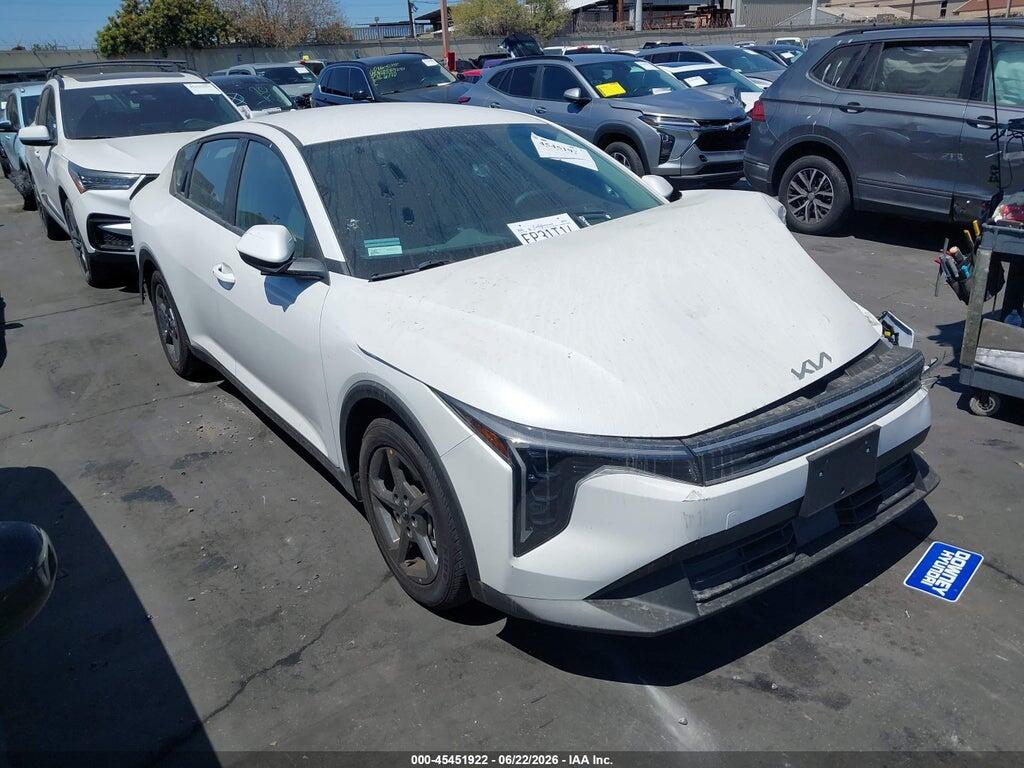 3KPFT4DEXSE085339 2025 KIA K4 photo no. 1