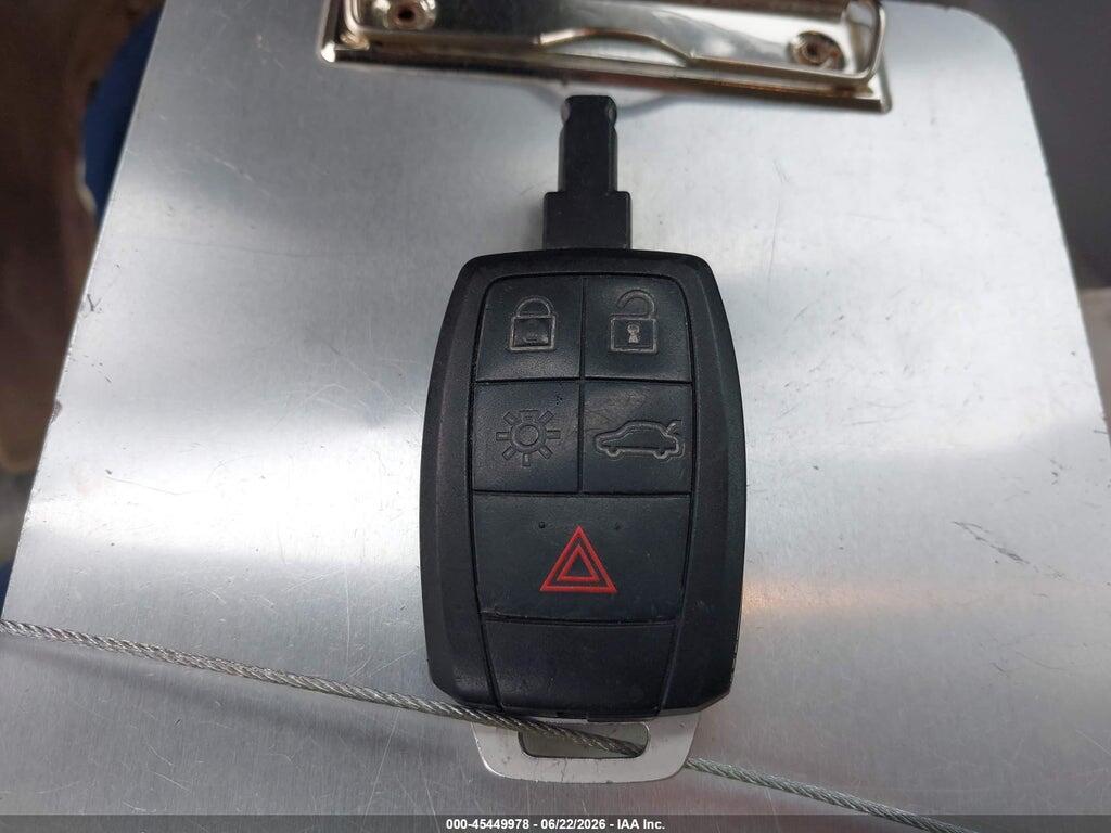 YV1672MC7CJ126841 2012 VOLVO C70 photo no. 11
