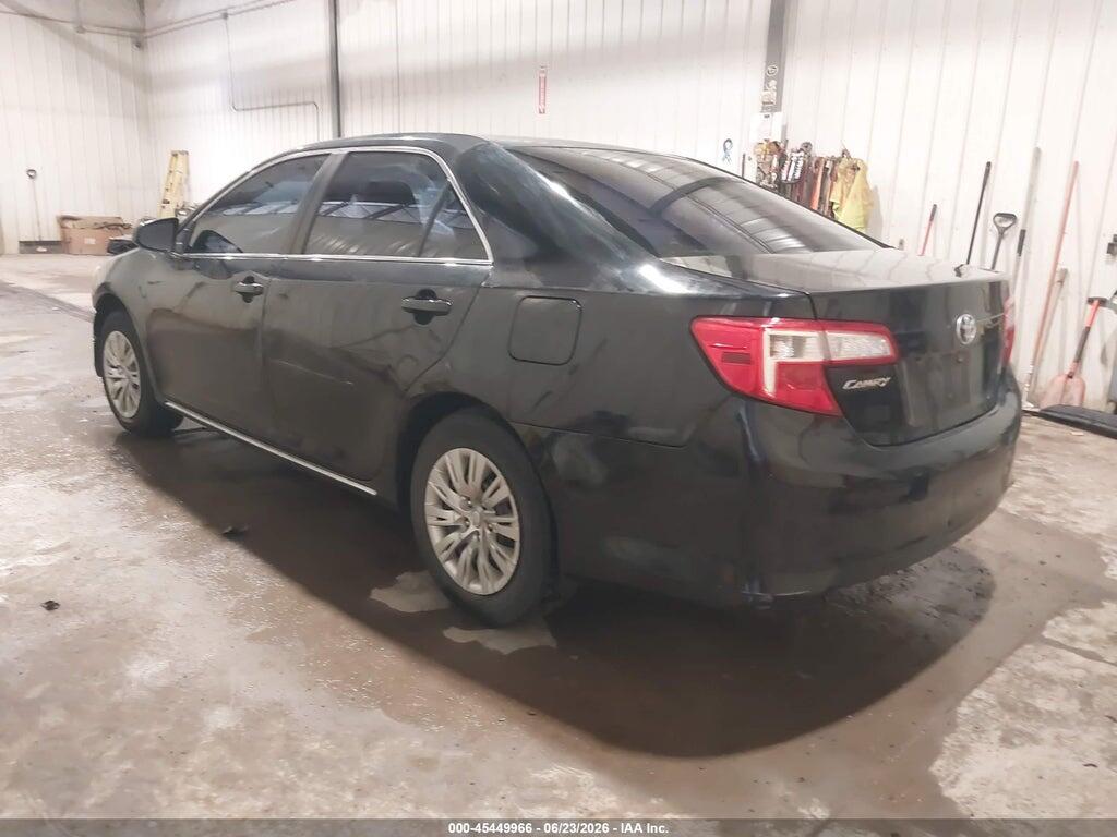 4T1BF1FKXEU428093 2014 TOYOTA CAMRY photo no. 3