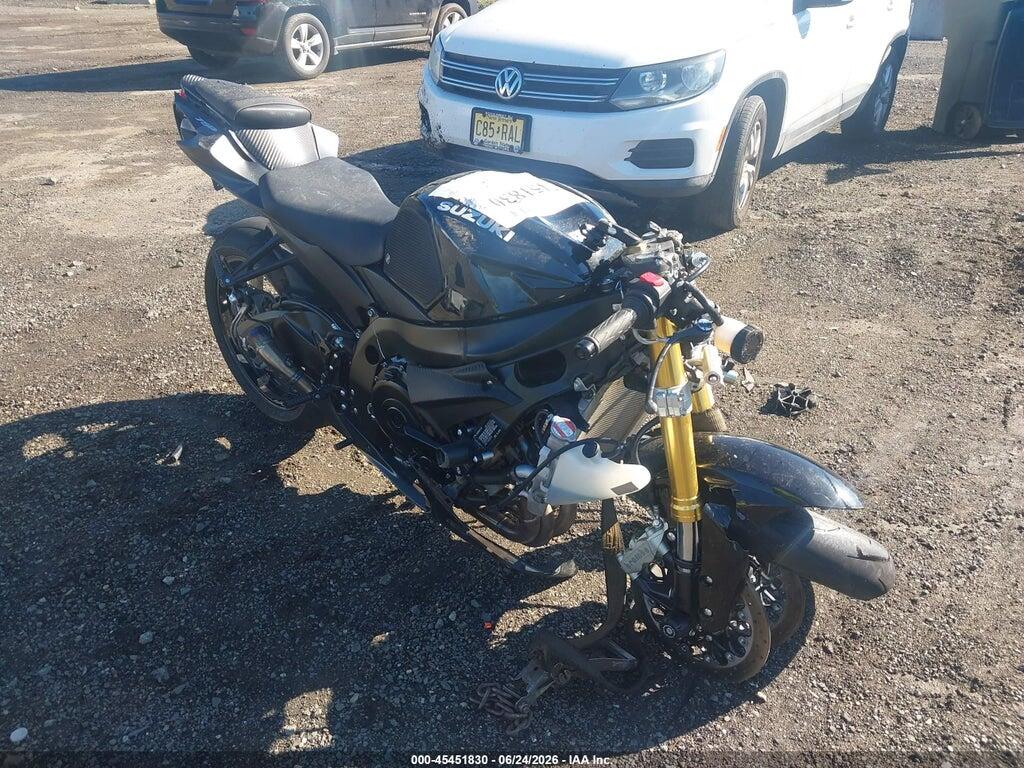 JS1GR7MA4R7100200 2024 SUZUKI GSX-R750 photo no. 1
