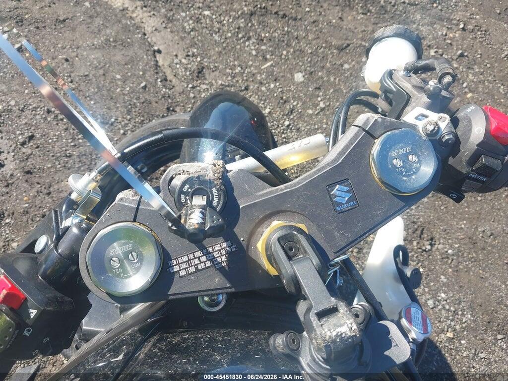 JS1GR7MA4R7100200 2024 SUZUKI GSX-R750 photo no. 7