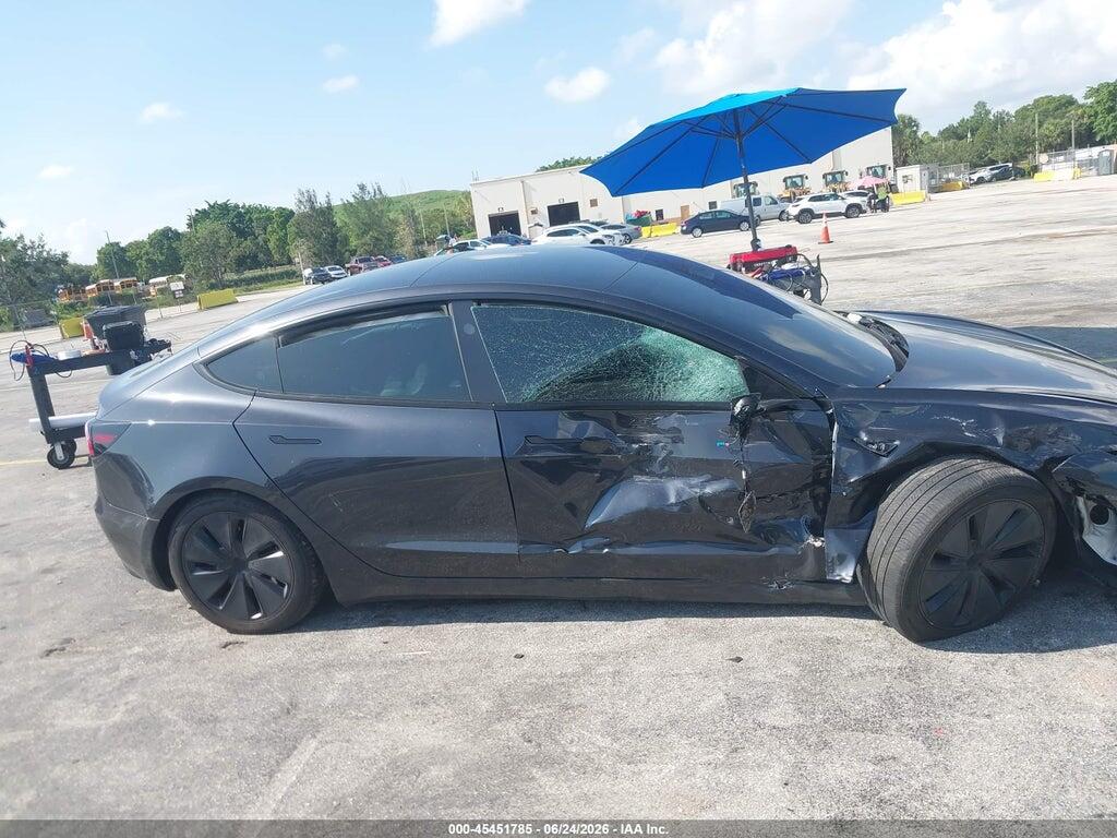 5YJ3E1EA6SF058446 2025 TESLA MODEL 3 photo no. 12