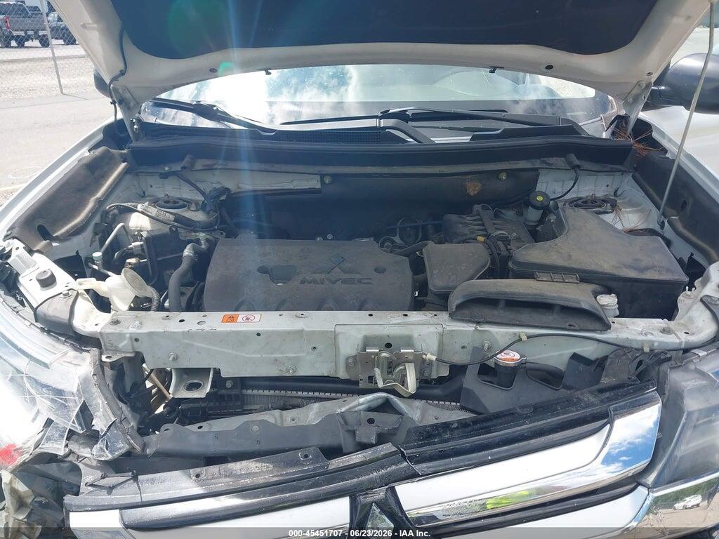 JA4AD2A34HZ057381 2017 MITSUBISHI OUTLANDER photo no. 10