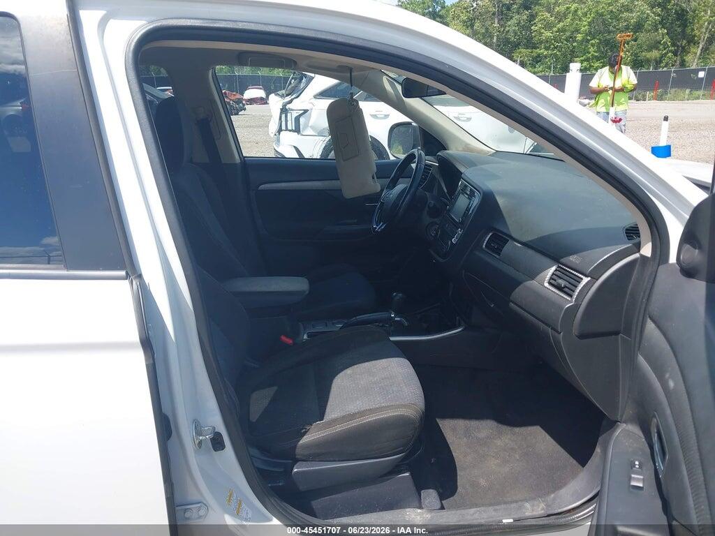 JA4AD2A34HZ057381 2017 MITSUBISHI OUTLANDER photo no. 5