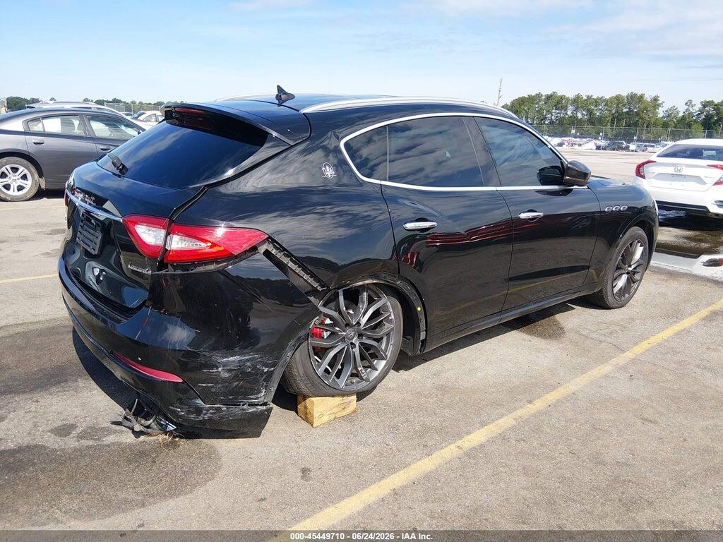 ZN661XUA8KX309727 2019 MASERATI LEVANTE photo no. 4