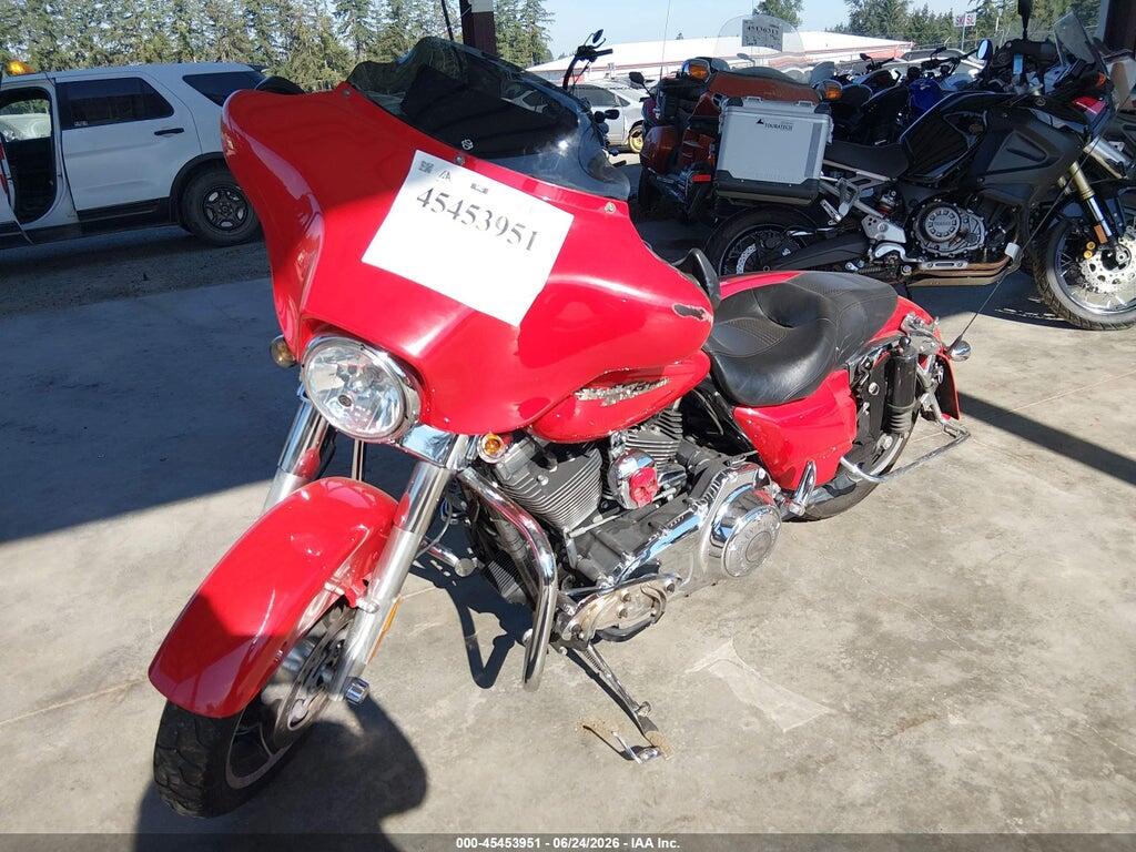 1HD1KB413AB670188 2010 HARLEY-DAVIDSON FLHX photo no. 2