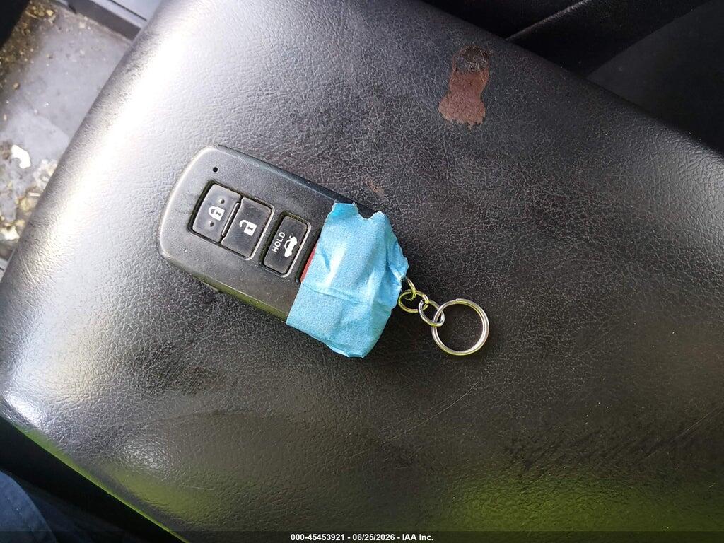 4T1BF1FK2GU562499 2016 TOYOTA CAMRY photo no. 11