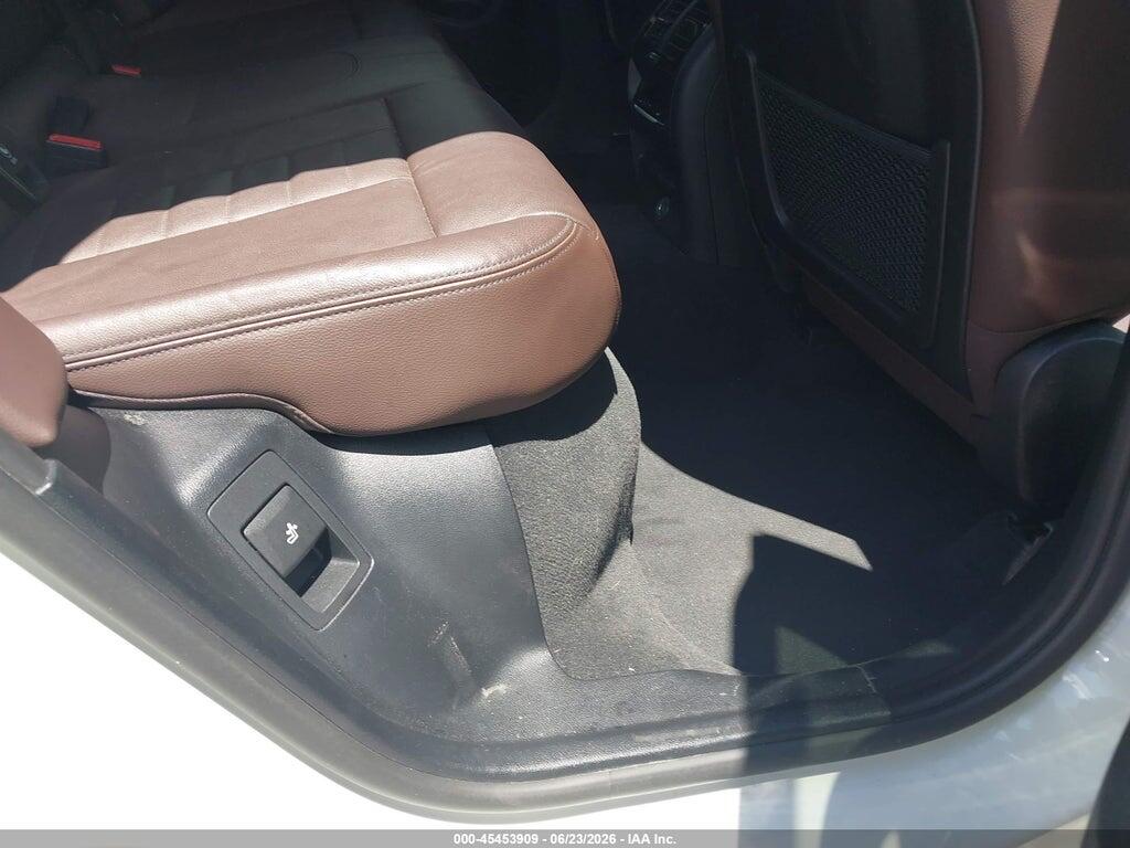 5UXTR7C50KLR49759 2019 BMW X3 photo no. 8