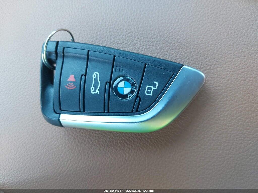 3MW69FF03R8E06364 2024 BMW 330I photo no. 11