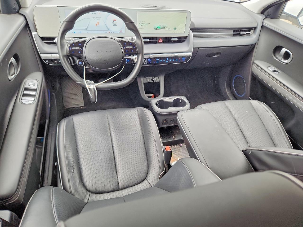 2022 HYUNDAI IONIQ 5 SEL — Фото 8 из 13