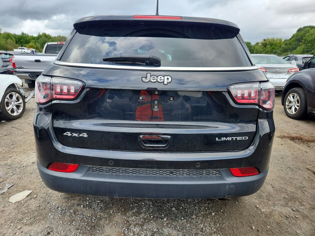 2022 JEEP COMPASS LIMITED — Фото 6 из 13