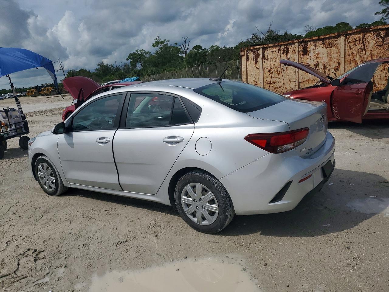 2021 KIA RIO S — Фото 2 из 13