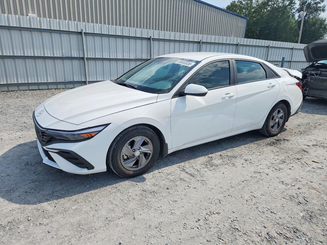 2024 HYUNDAI ELANTRA SE