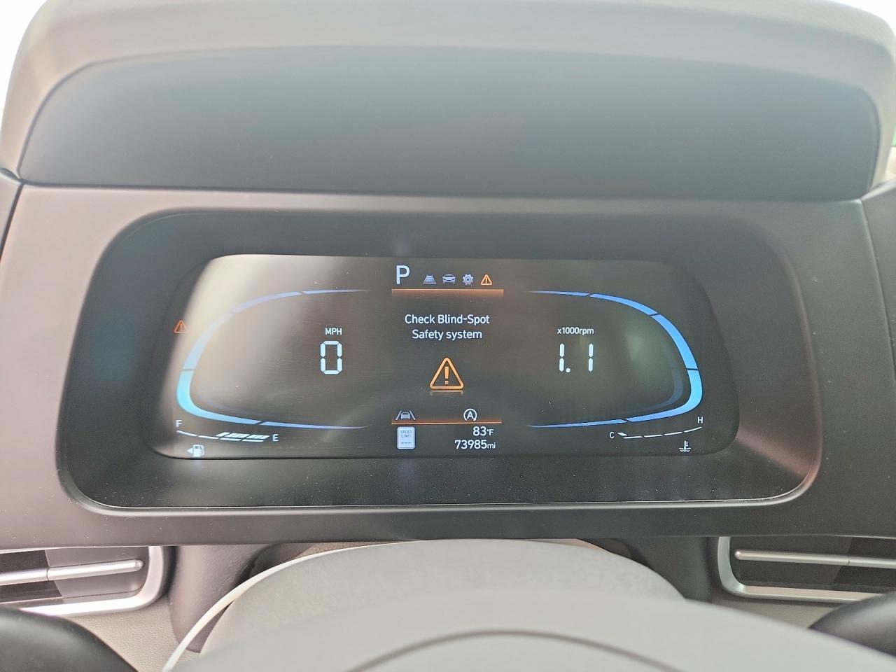 2024 HYUNDAI ELANTRA SE — Фото 9 из 12