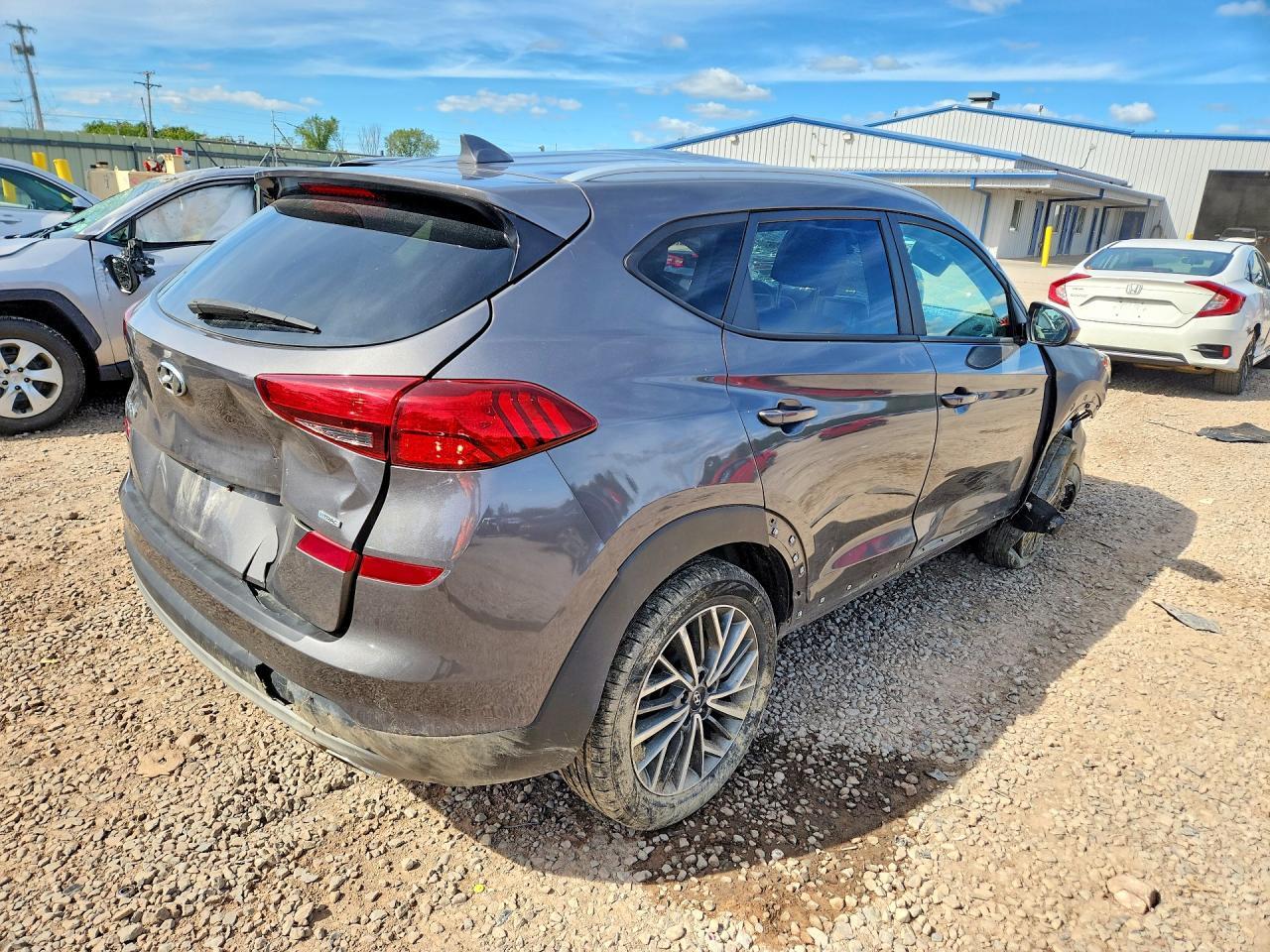 2020 HYUNDAI TUCSON SEL — Фото 3 из 12