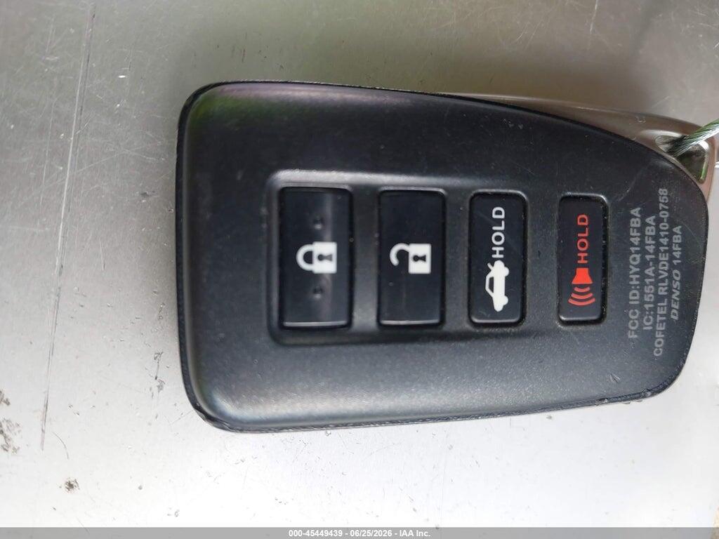 JTHBA1D2XJ5073581 2018 LEXUS IS 300 photo no. 11