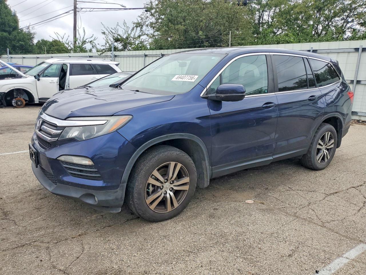 2017 HONDA PILOT EX