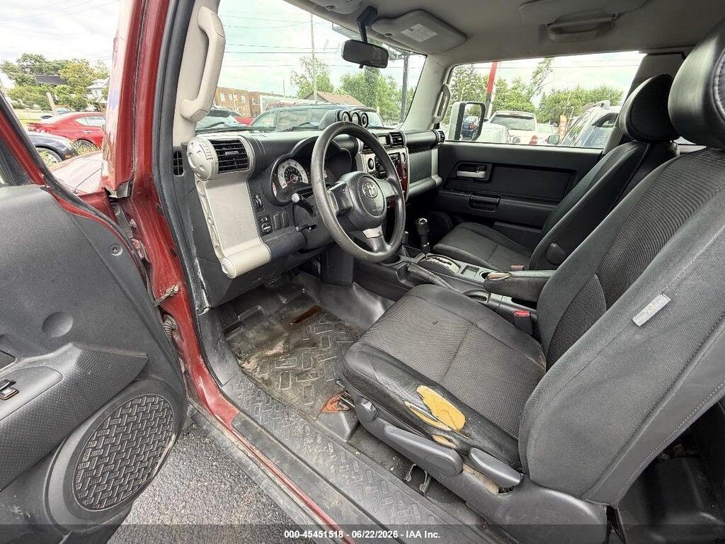 JTEBU11F68K030590 2008 TOYOTA FJ CRUISER photo no. 5