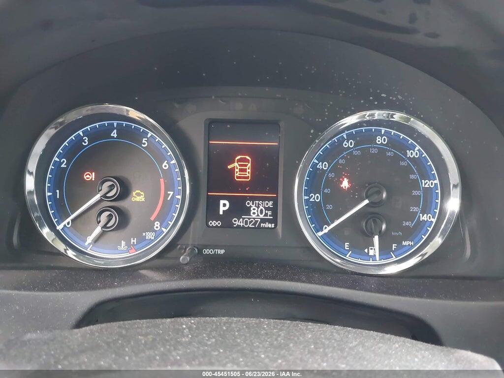 5YFBURHE9HP735370 2017 TOYOTA COROLLA photo no. 7