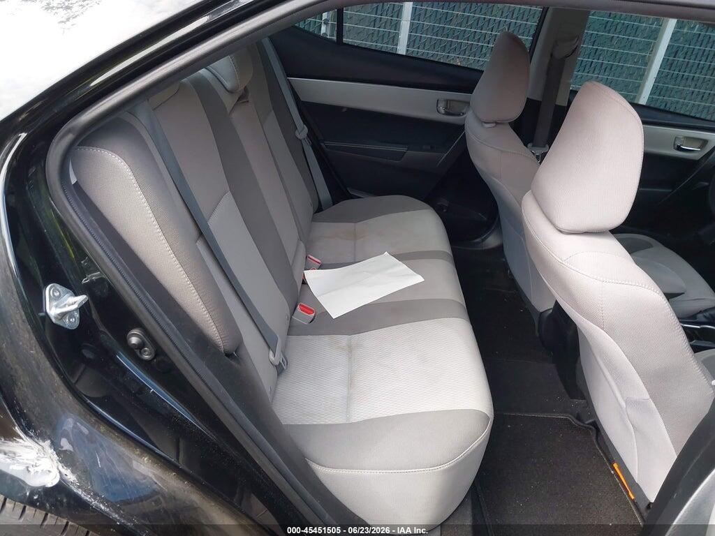 5YFBURHE9HP735370 2017 TOYOTA COROLLA photo no. 8