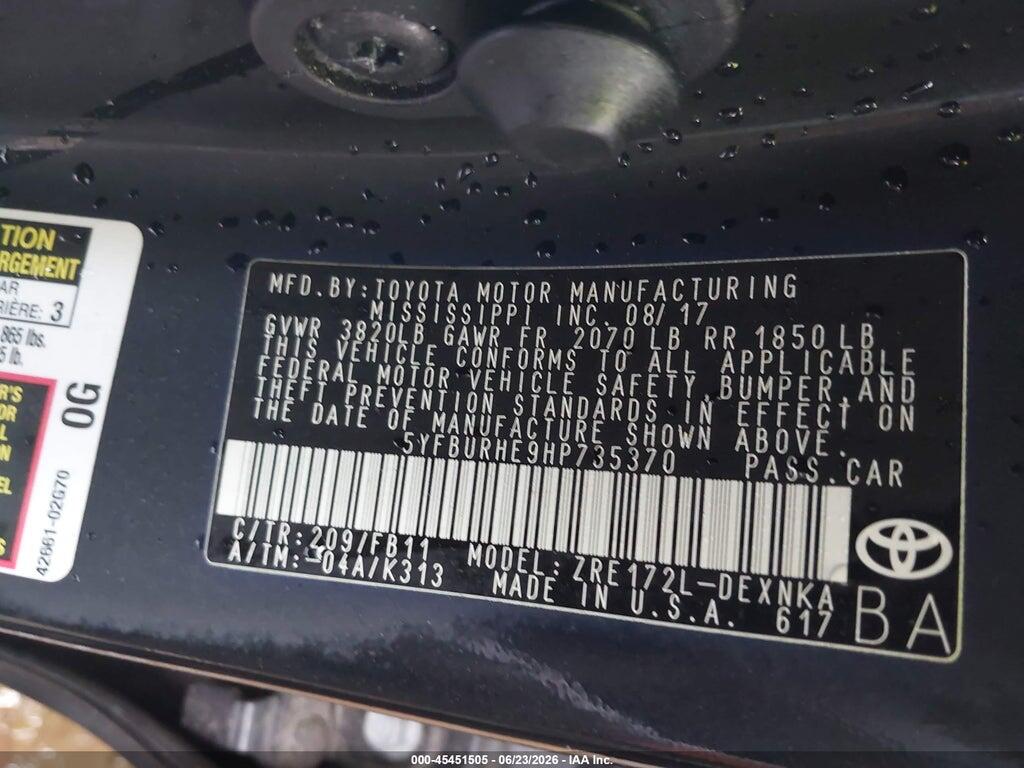5YFBURHE9HP735370 2017 TOYOTA COROLLA photo no. 9