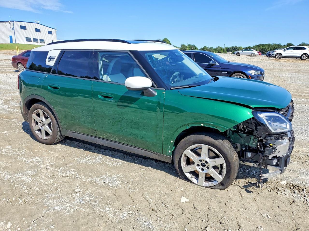 2025 MINI COUNTRYMAN S ALL4 — Фото 4 из 13
