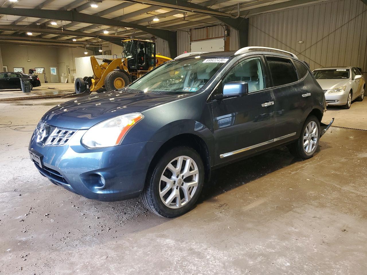 2013 NISSAN ROGUE S