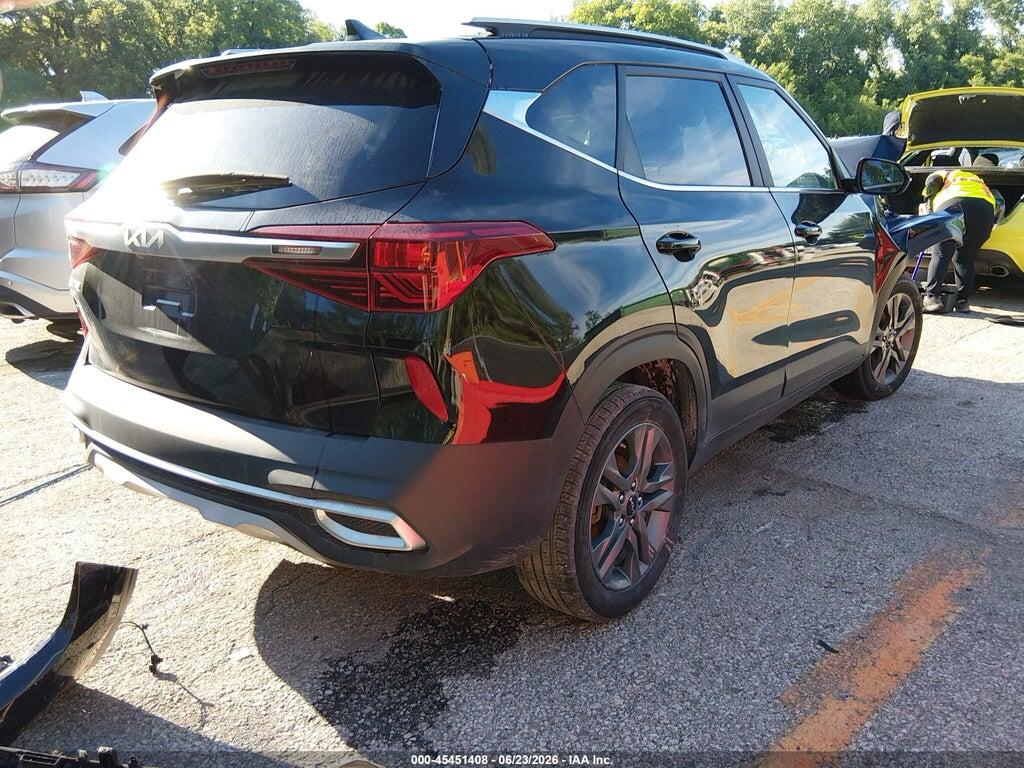 KNDEU2AA8P7386195 2023 KIA SELTOS photo no. 4